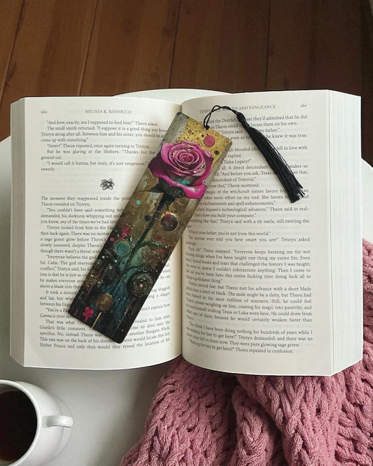 Roses Wood Bookmark [D]