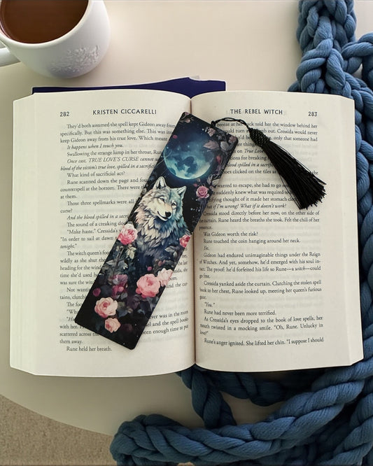 Wolf Wooden Bookmark [B]